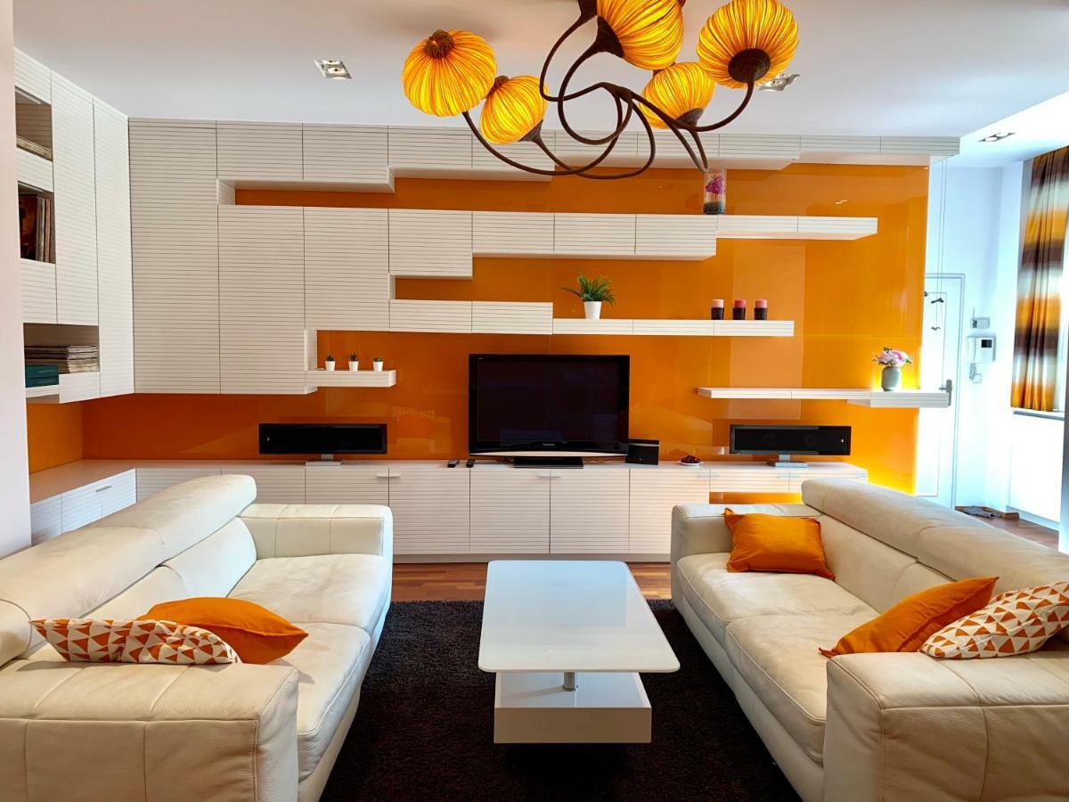 Luxury Apartment In The Center Of Praga Exterior foto